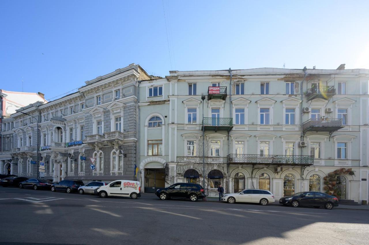 Vintage Apart On Ekaterininskaya Sq. 9 Odesa Exterior foto